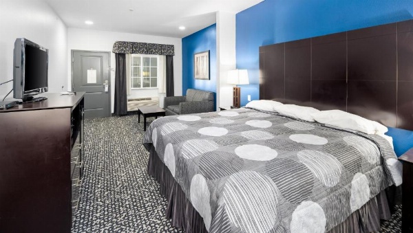 Belmont Inn and Suites image 21